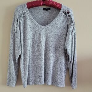 4/$15 SALE Ambiance | Heather Gray Knit Top Criss Cross Shoulders EUC